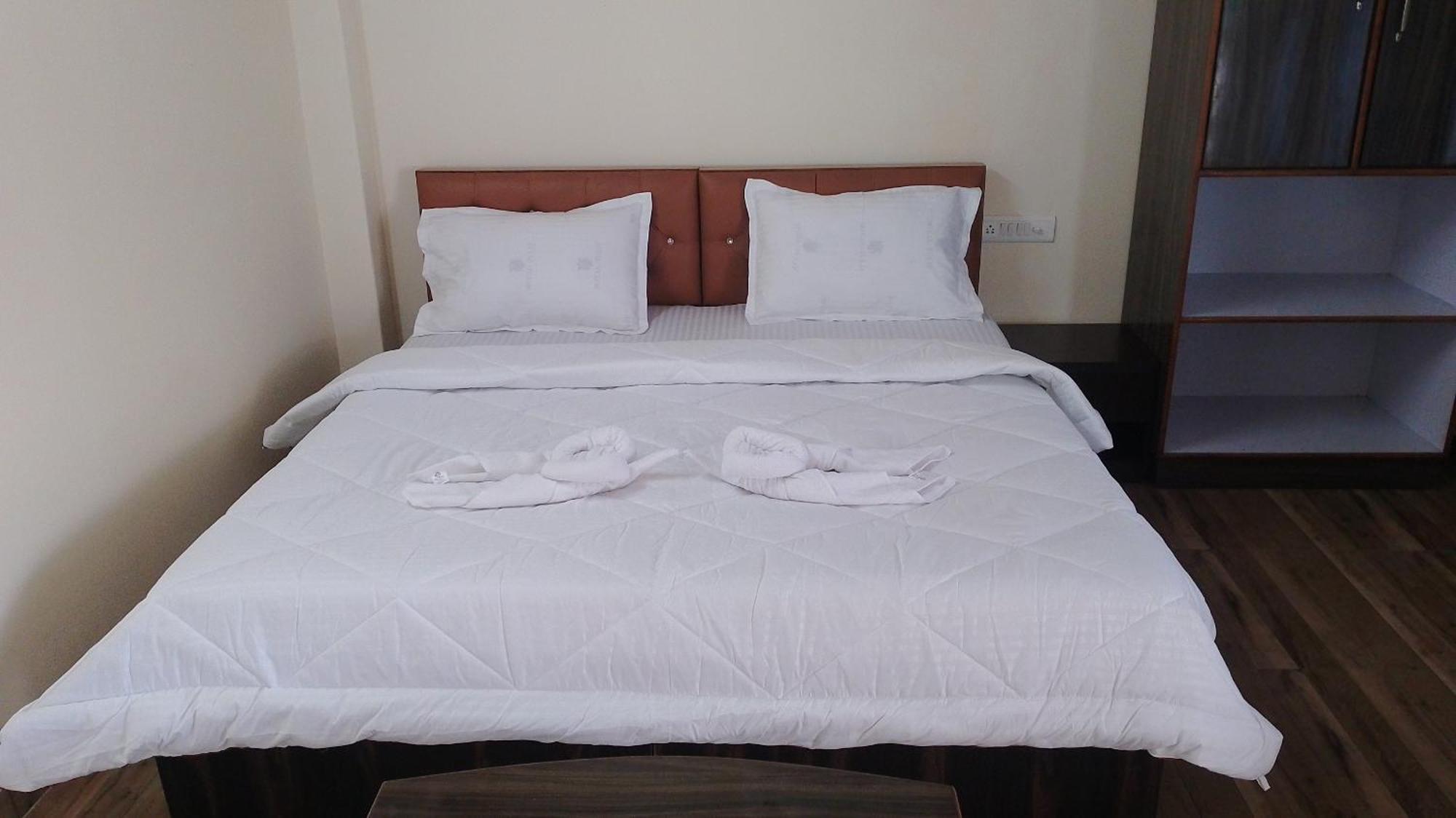 Whistling Wind Resorts By Stayapart ลาตากูรี ภายนอก รูปภาพ